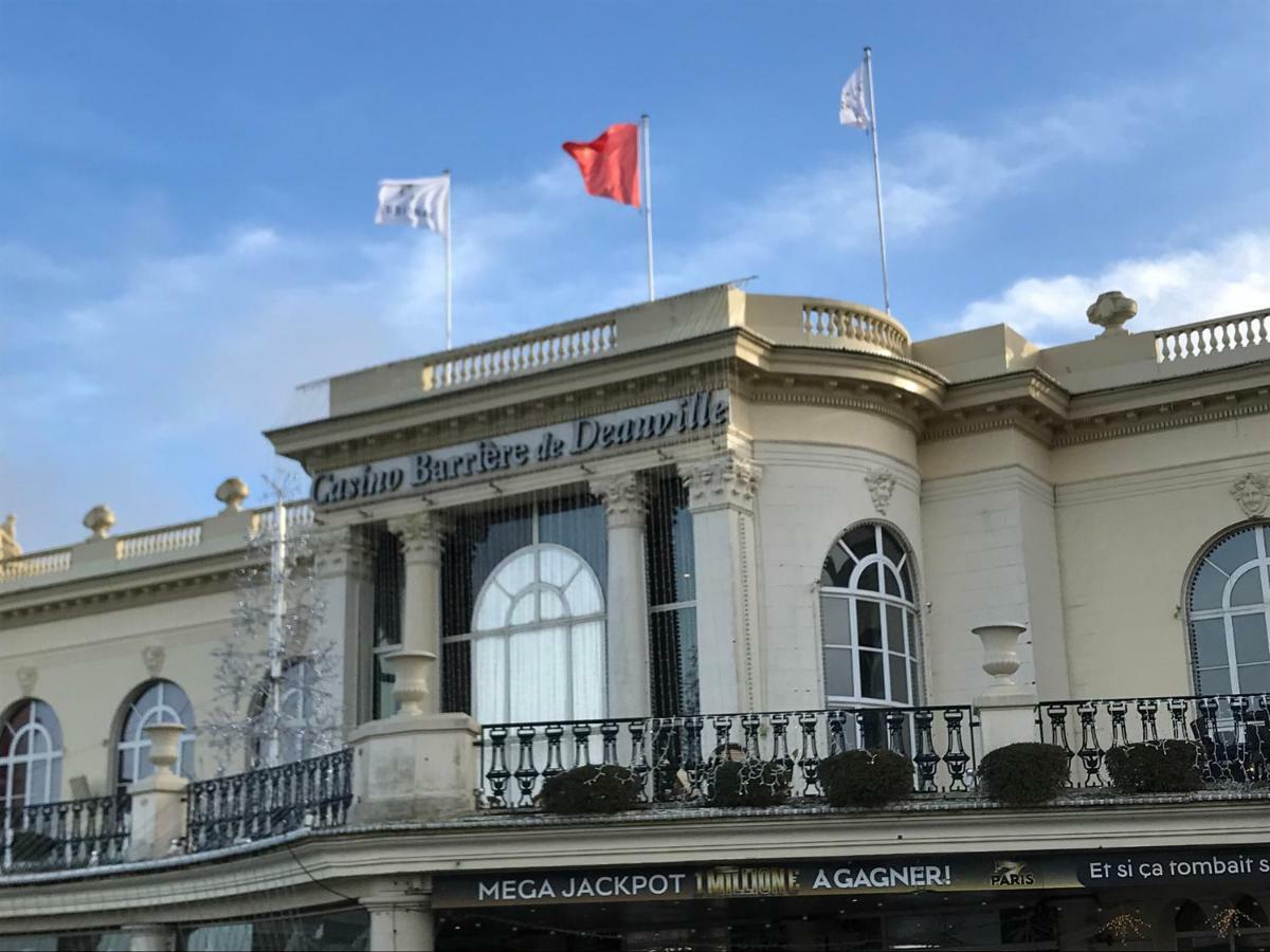 Apartmán Le Royal Deauville Exteriér fotografie