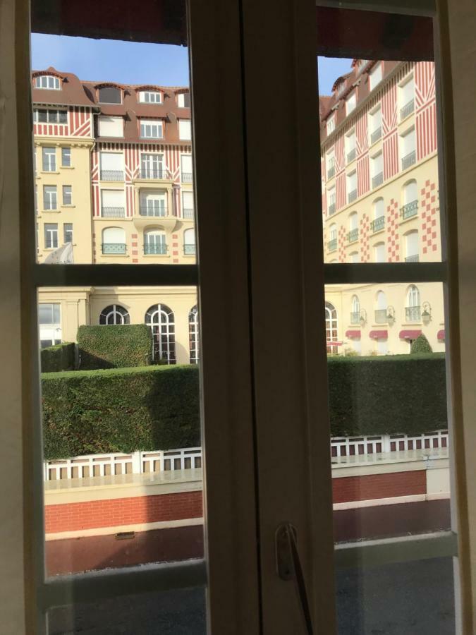 Apartmán Le Royal Deauville Exteriér fotografie